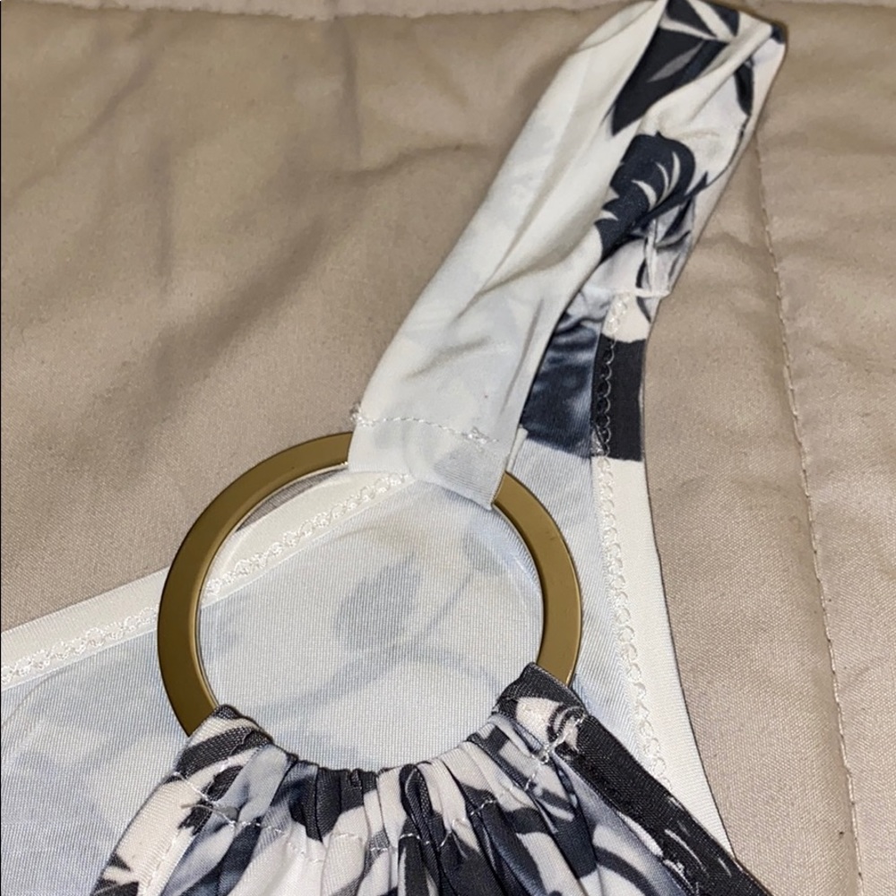 Fun print top - Picture 3 of 4